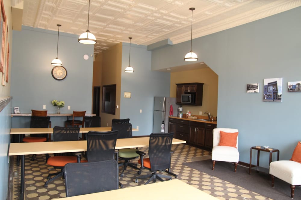 Palace Meets Coworking Evansville