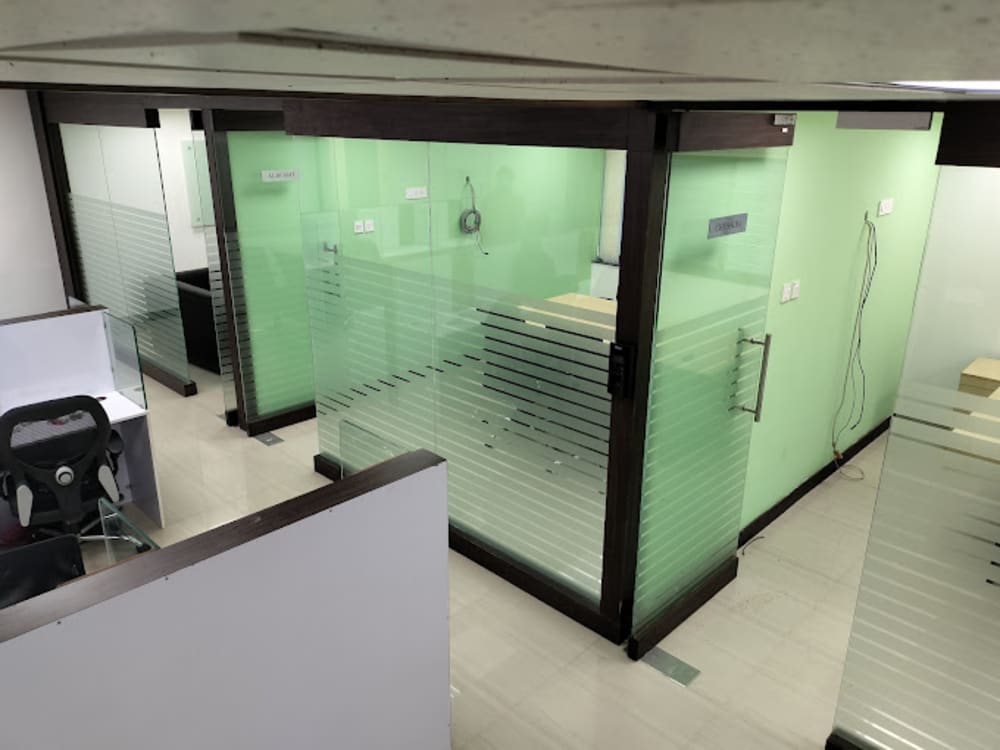 Qubebizz Spencer Plaza- Chennai