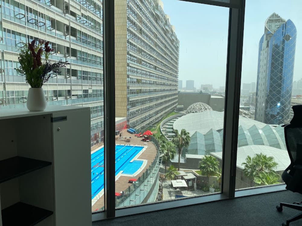 Victor Business Center