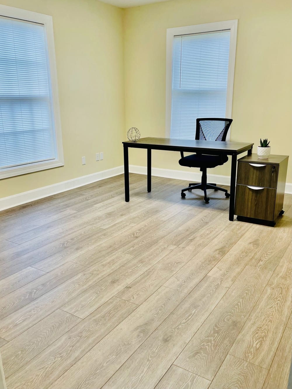 Elite Excentre Office