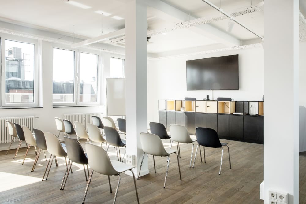 Knotel One Lackington