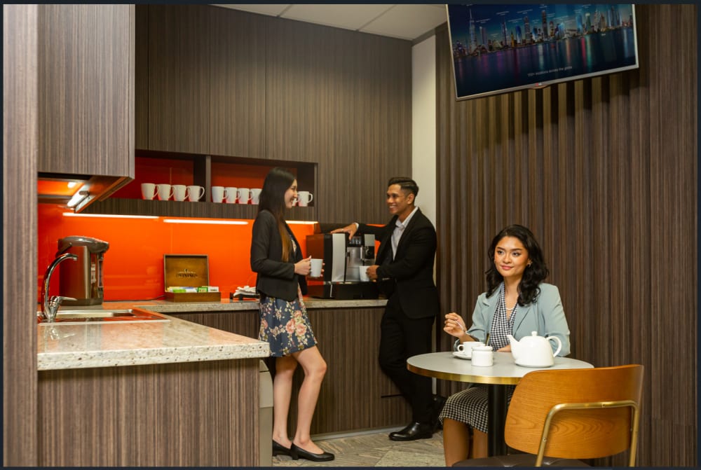 Servcorp Metropolis Tower 2