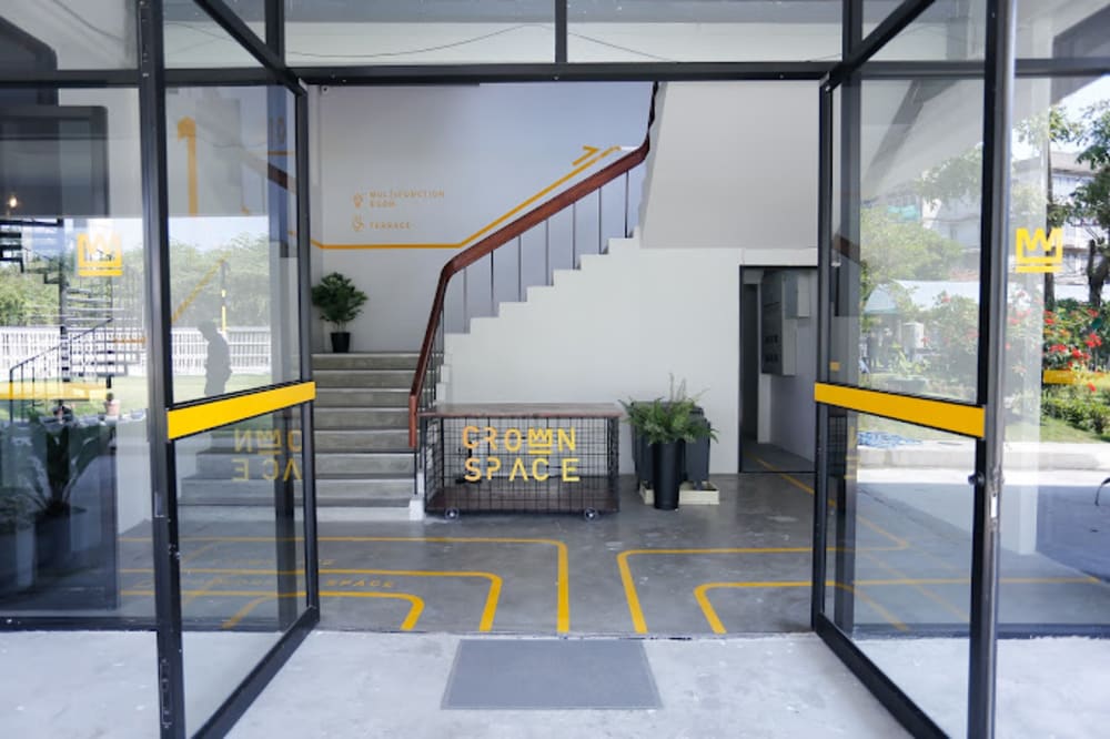 CROWN SPACE-Nonthaburi