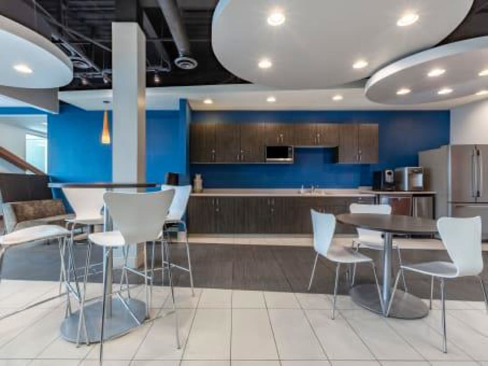 Regus - Sandy Center