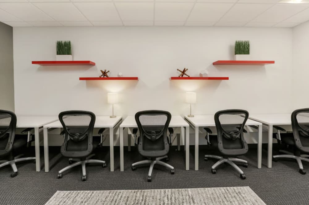 Workspace on 3 Warren-Mnkato