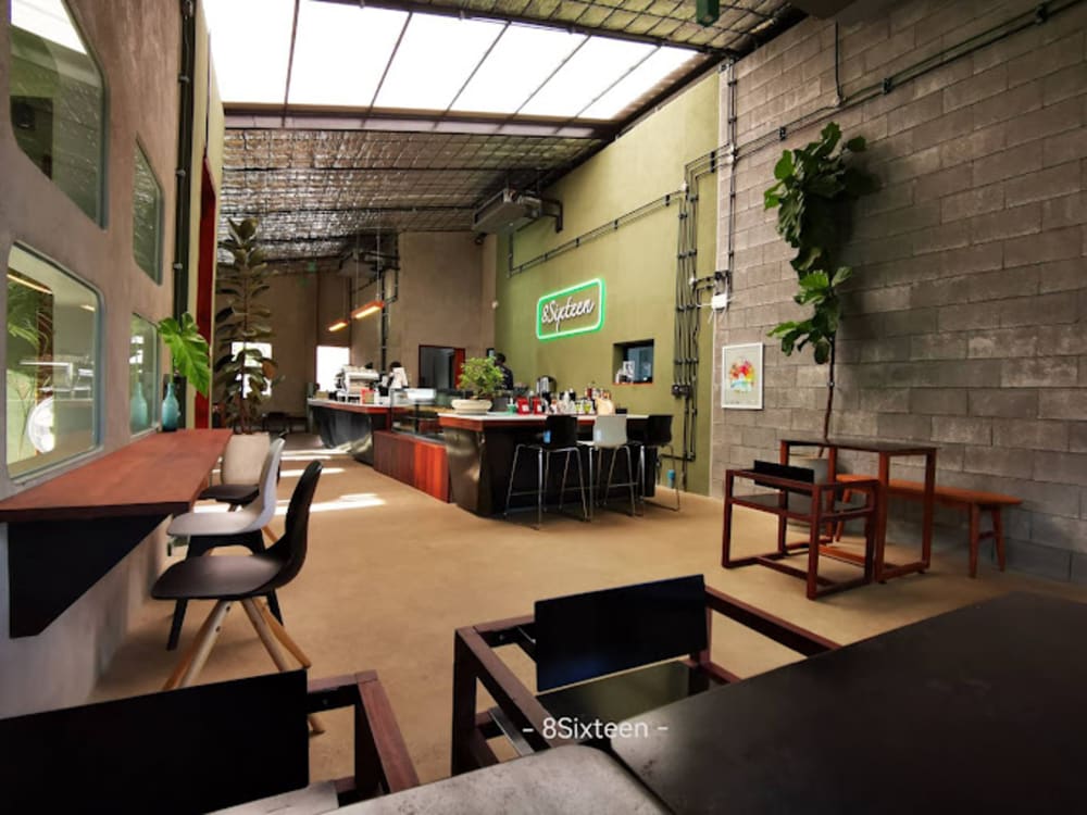 8Sixteen Cafe