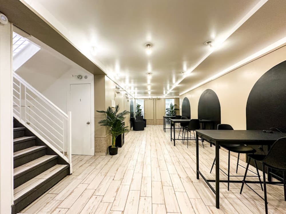 Work Heights Warren St