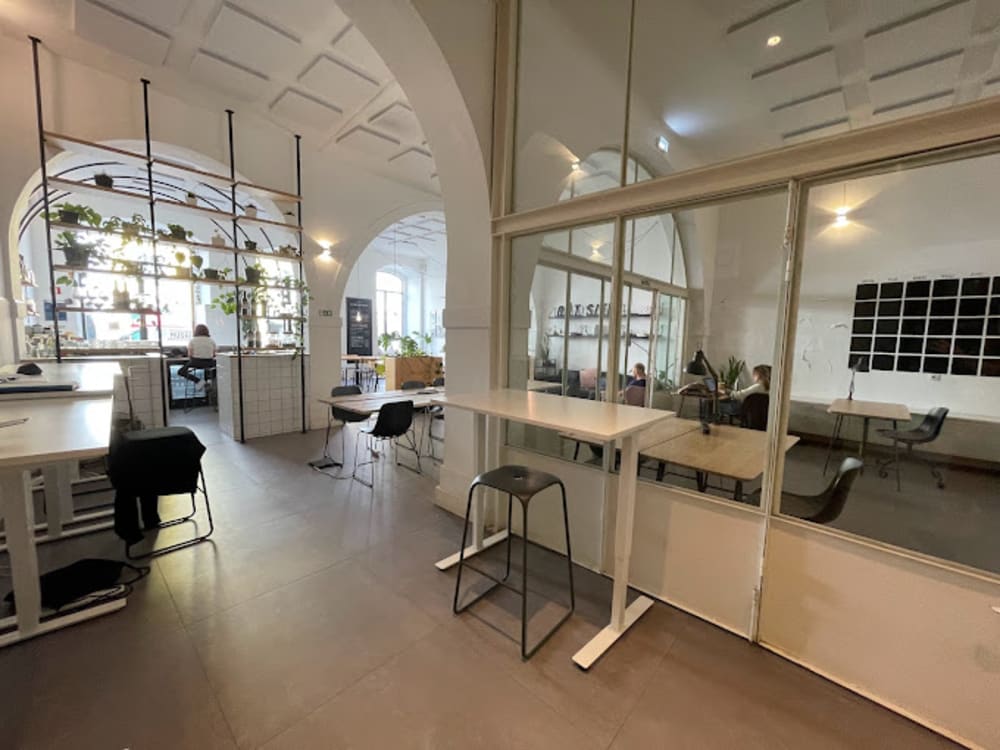 Outsite Cowork Cafe- Lisbon