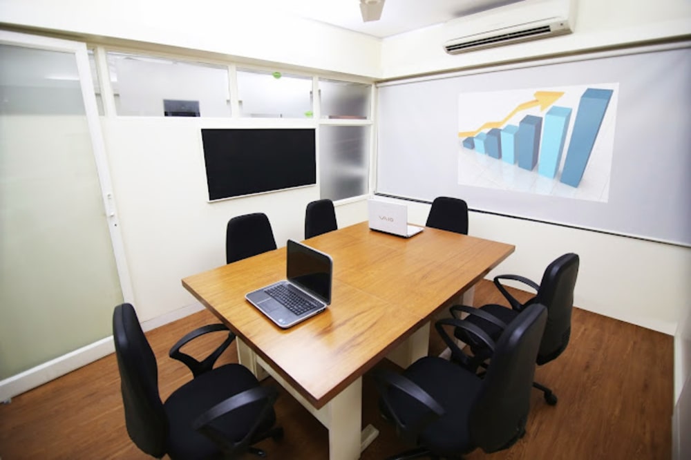 Business Point Narayan Peth