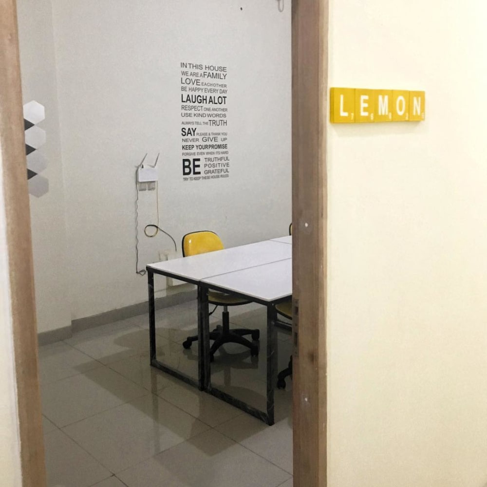 Lemon Workstation Tangerang