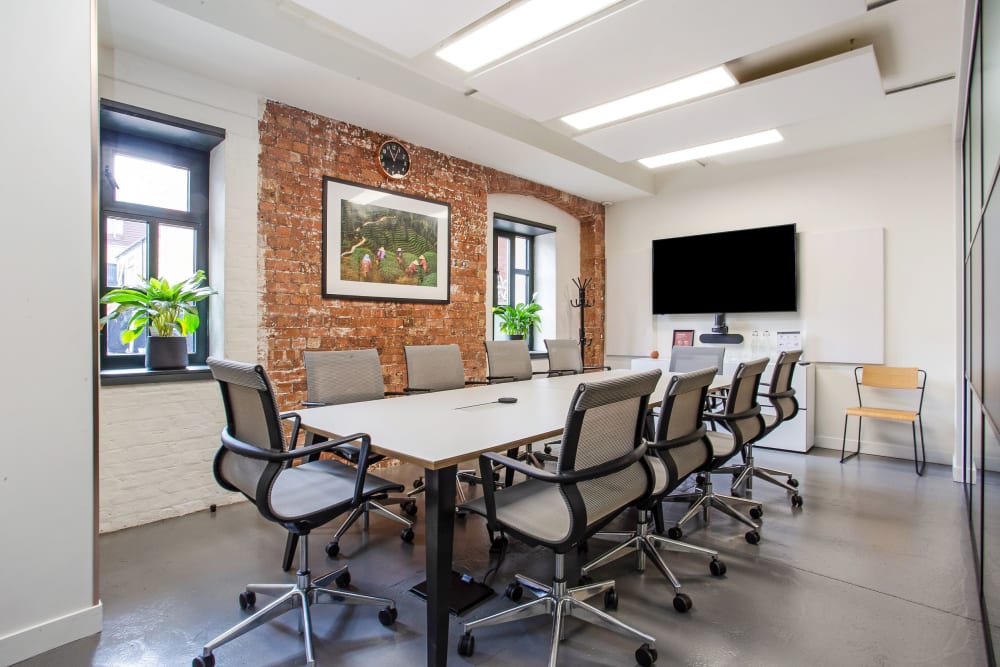 Knowlemore London The Embassy