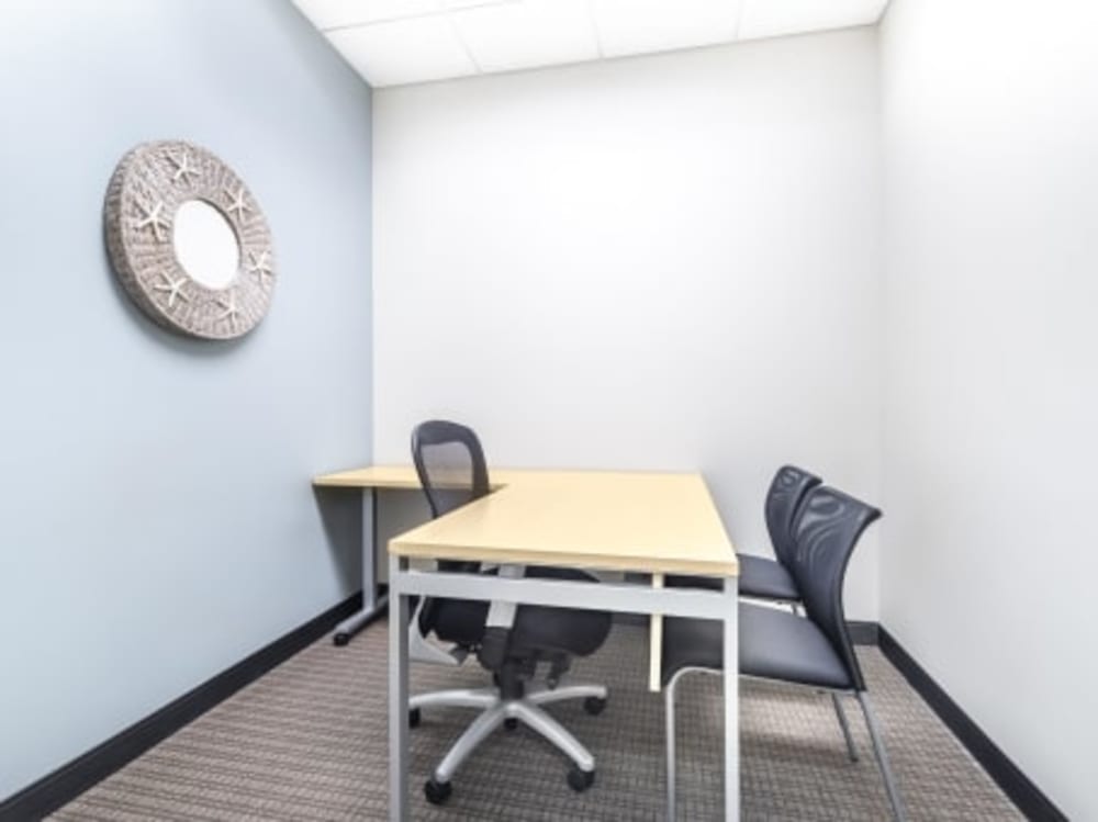 Regus - Madison East Park Bank Plaza