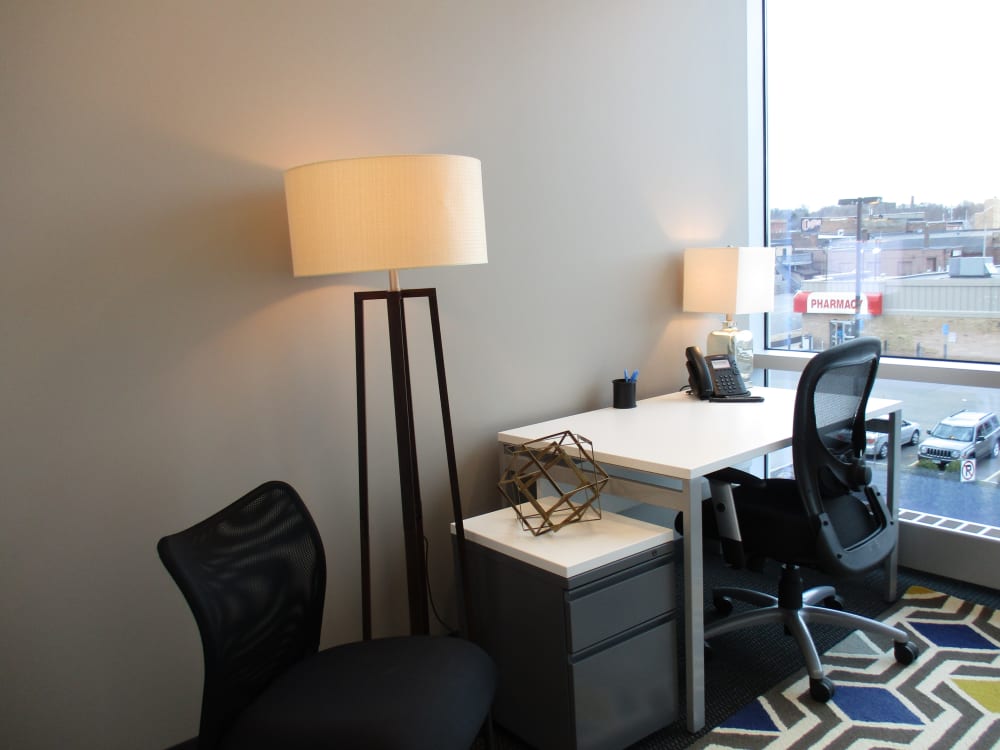 Workspace on 3 Warren-Mnkato