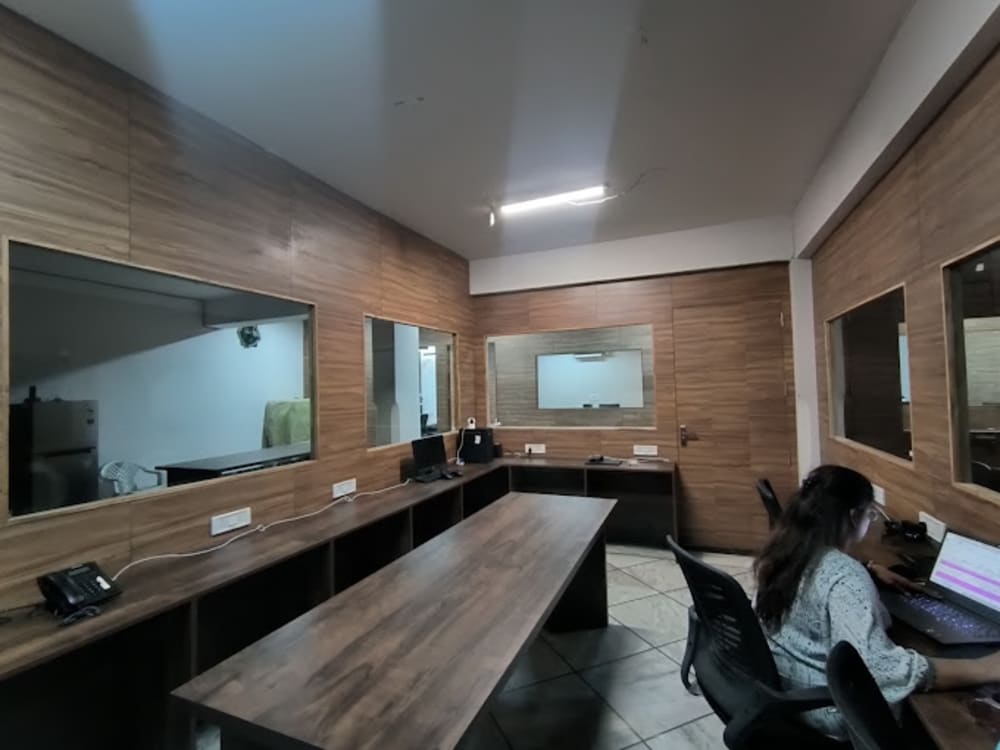 Skillhollistic Nehru Place