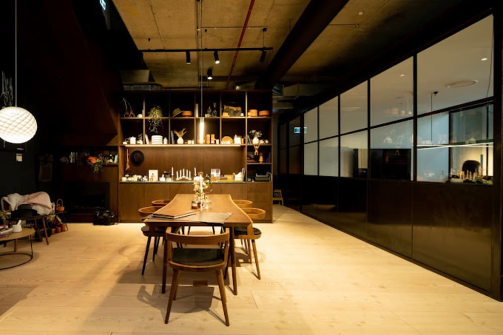 Work Club Barrack Place