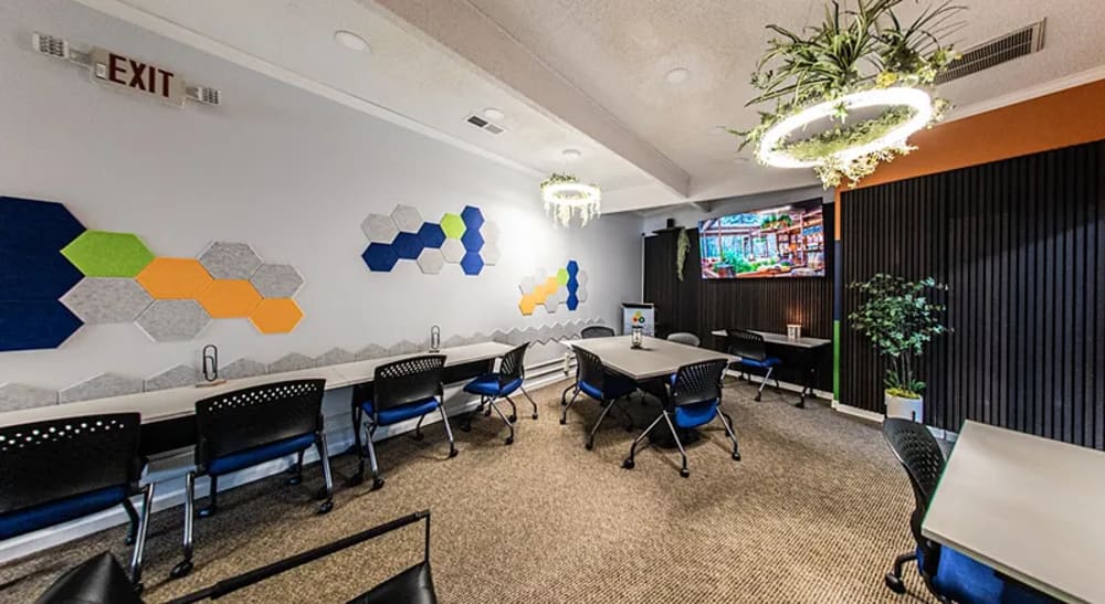 CoWork  808 5th St Coralville