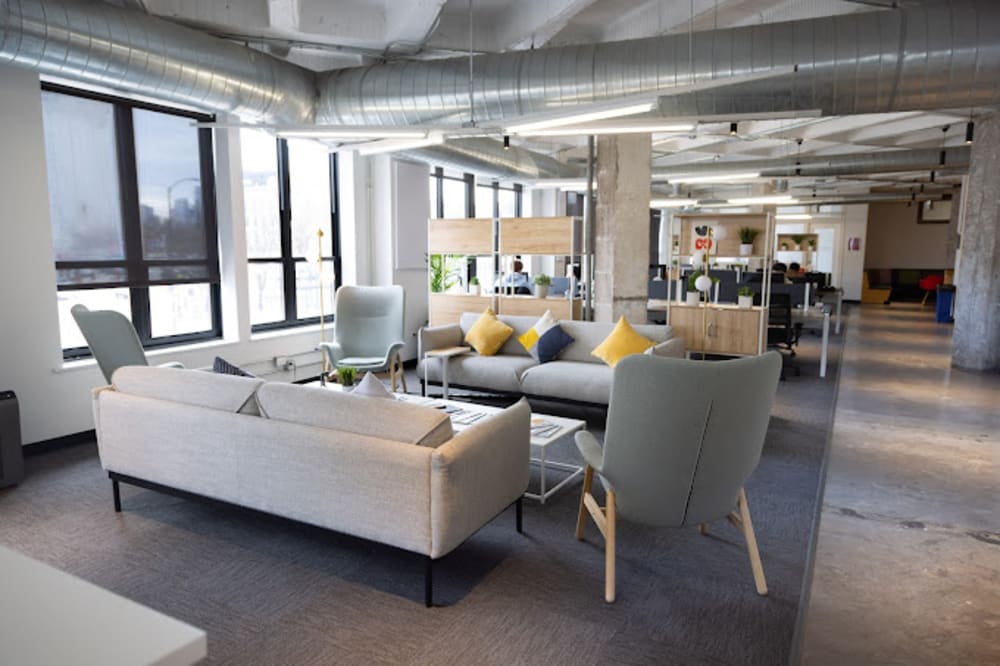 Platform Ashland Ave