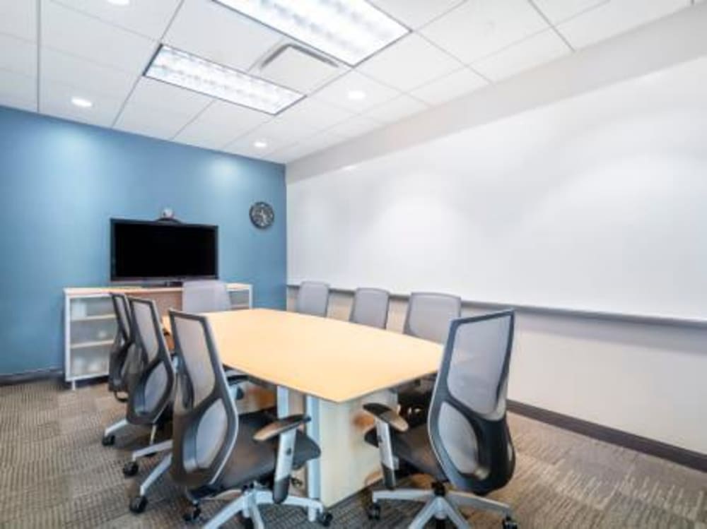 Regus 24th and Camelback