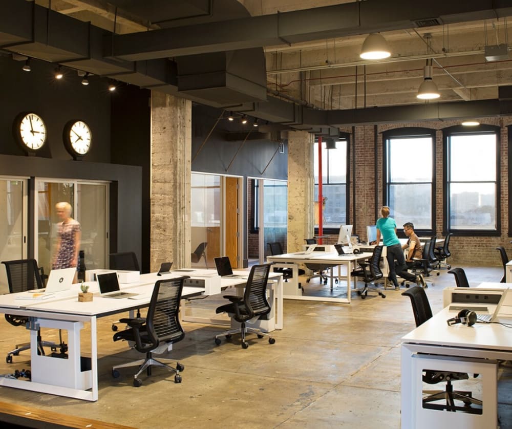 W Business Center Pasteur