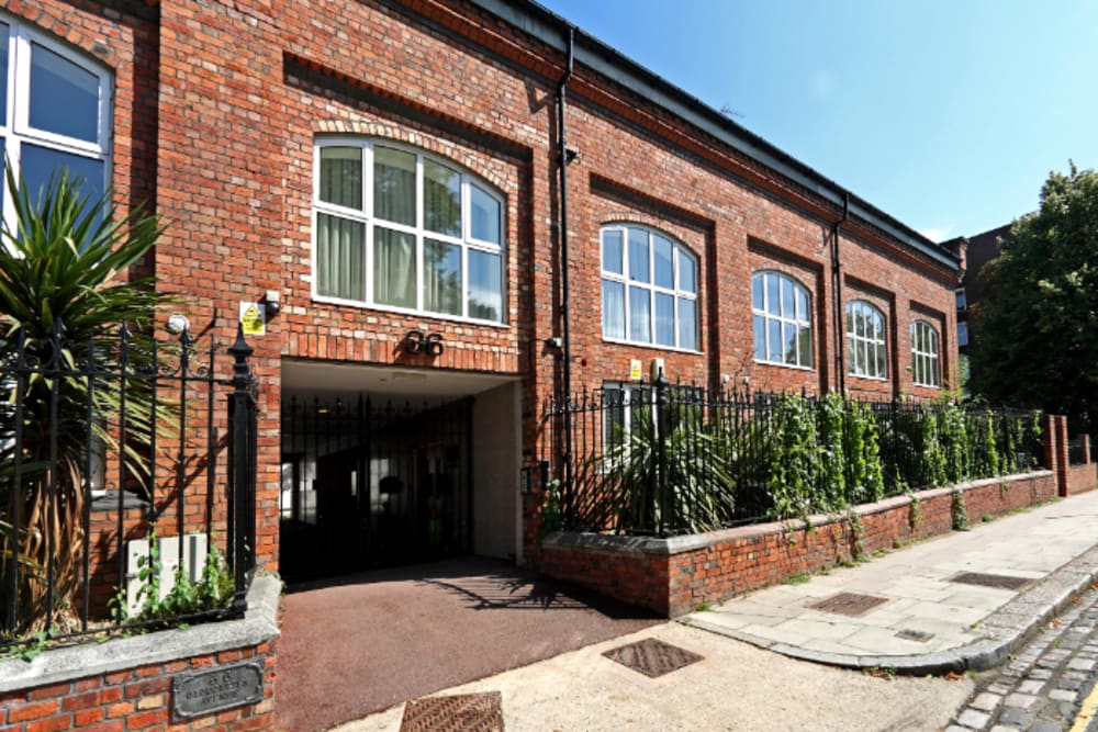 Vineyards Ltd London 36 Gloucester Avenue