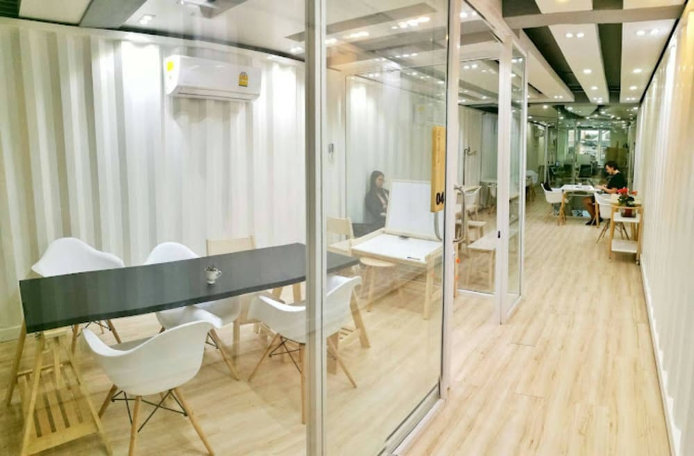 Elephant Cafe & Coworking