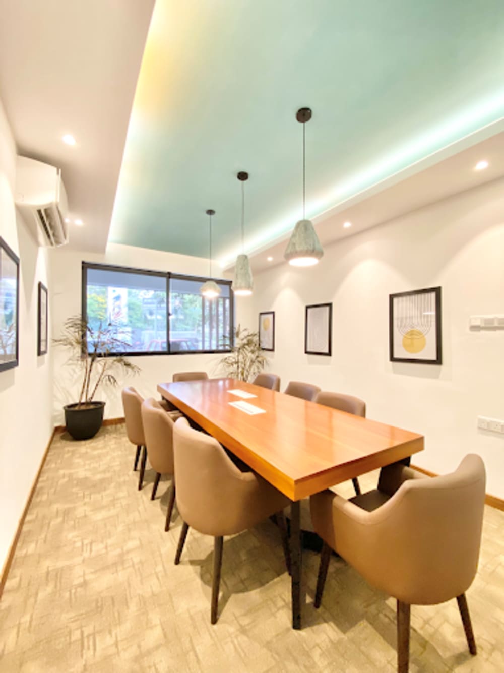 Independent-Kumaratunga