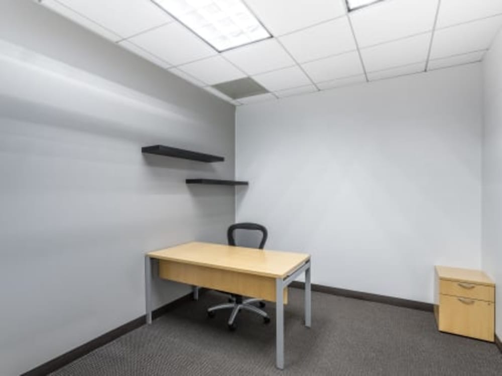 Regus Huntington Drive