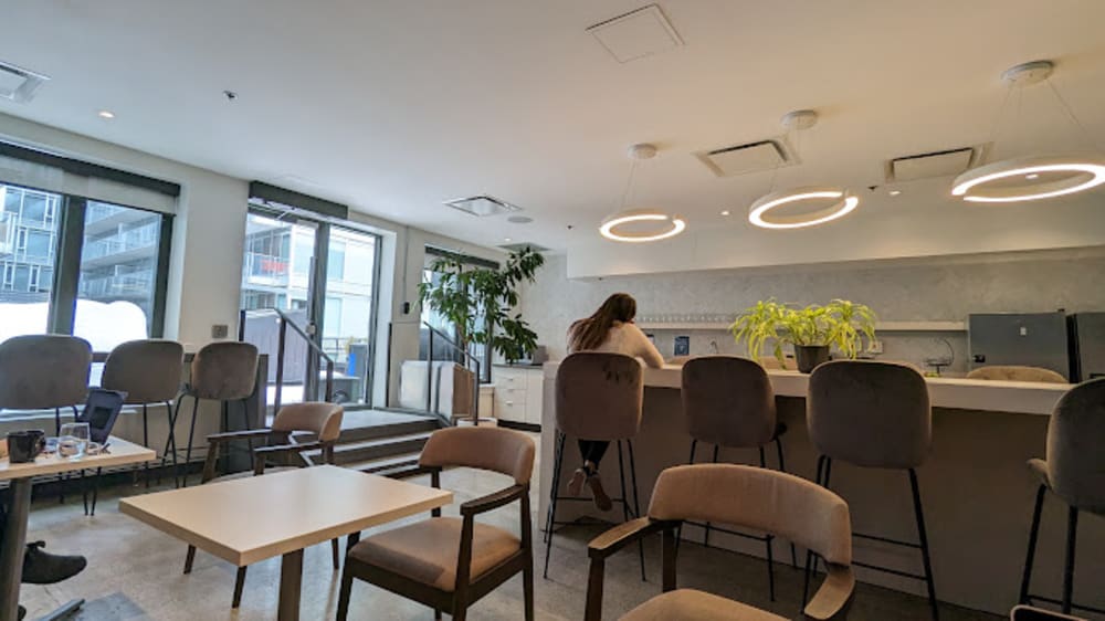 iQ Offices King St west- Toronto