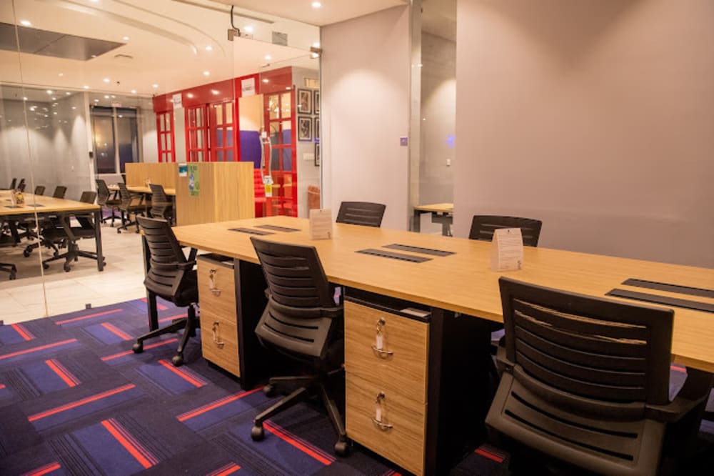 Desker Coworking Golf Course Road