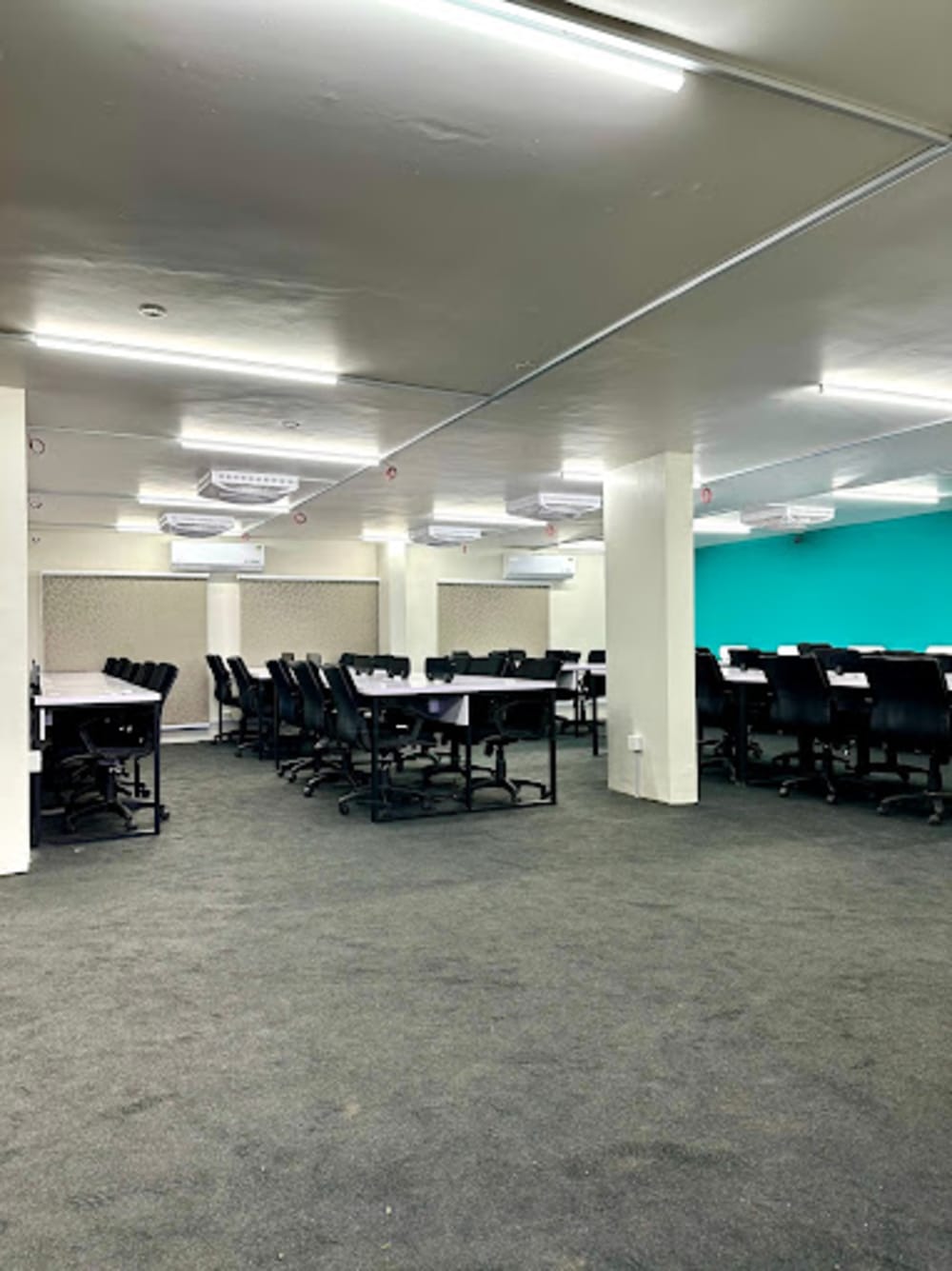 Larr Coworking Space