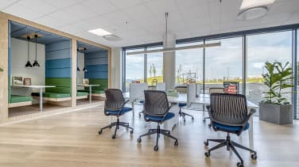 Regus Flesland Airport