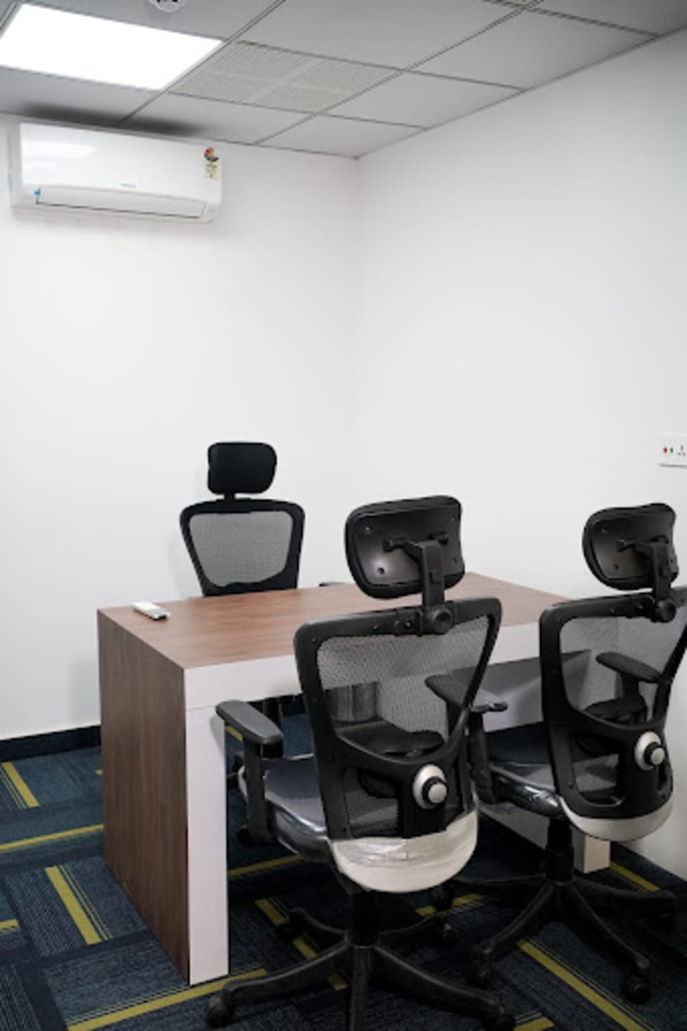 Suits coworking Spaces- Jaipur