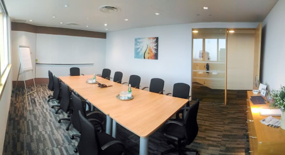 City Serviced Offices Republic Plaza