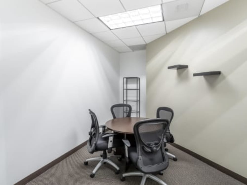 Regus Huntington Drive