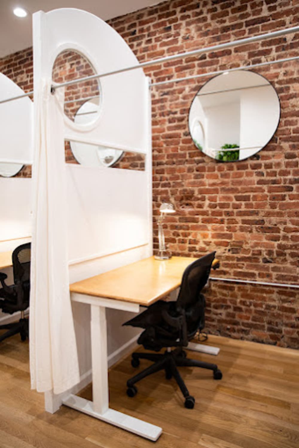 Work Heights 432 Rogers