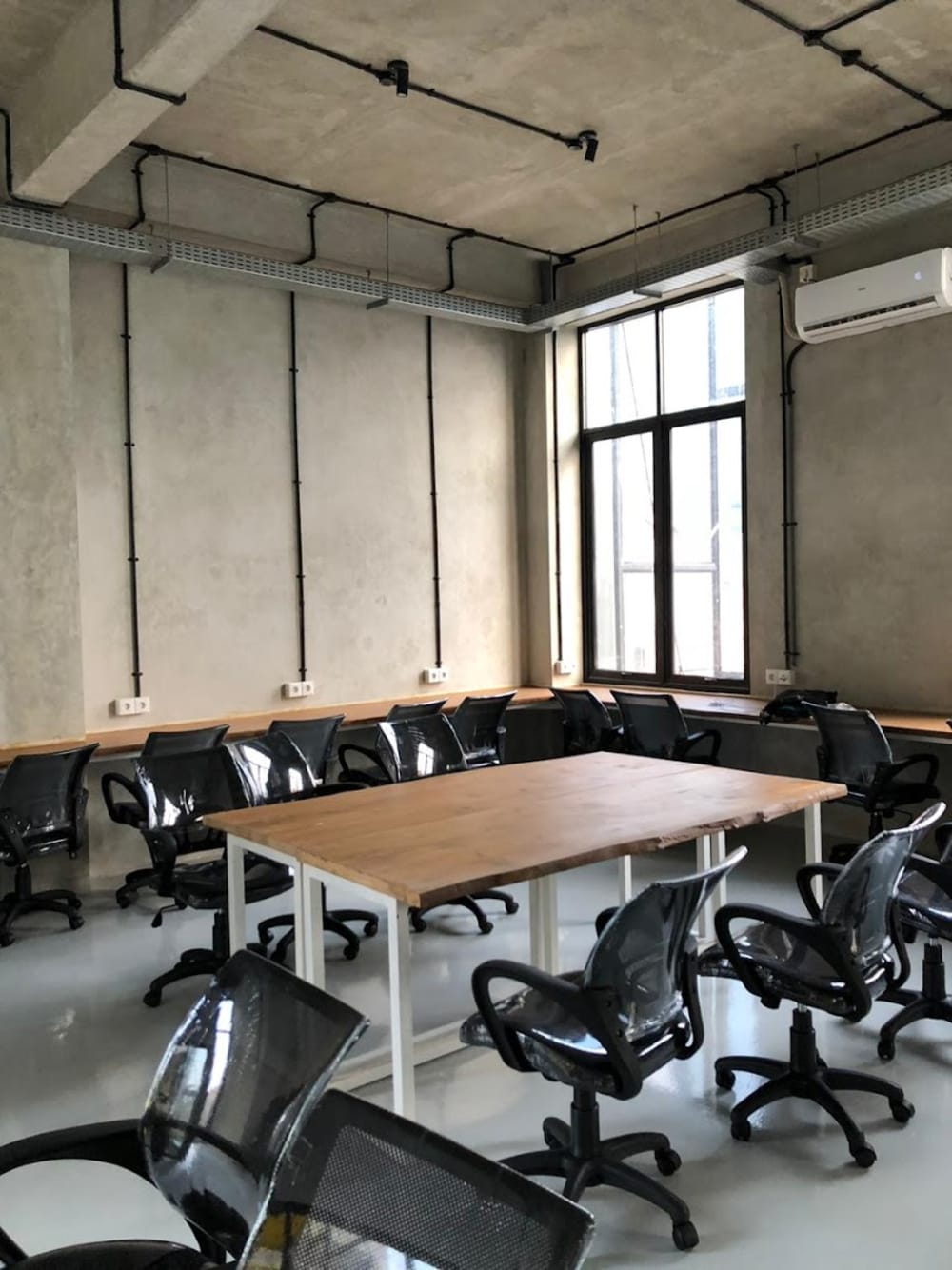 LoopHaus Jakarta Jalan Cilandak