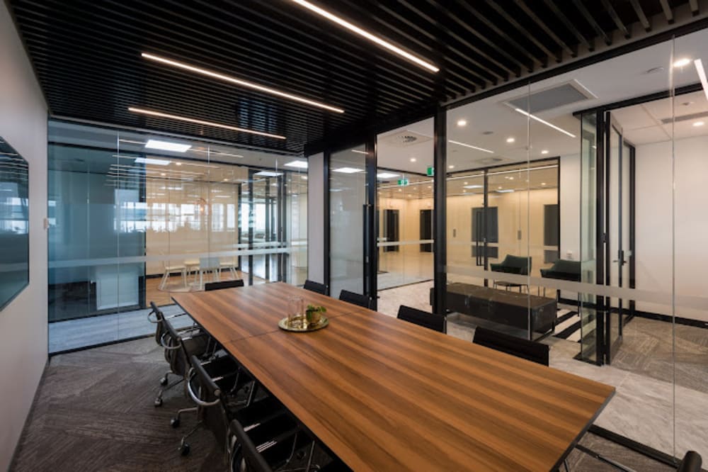 @WORKSPACES 324 Queen Street