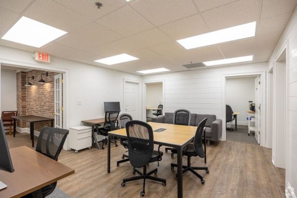 Colony Park Offices South Main