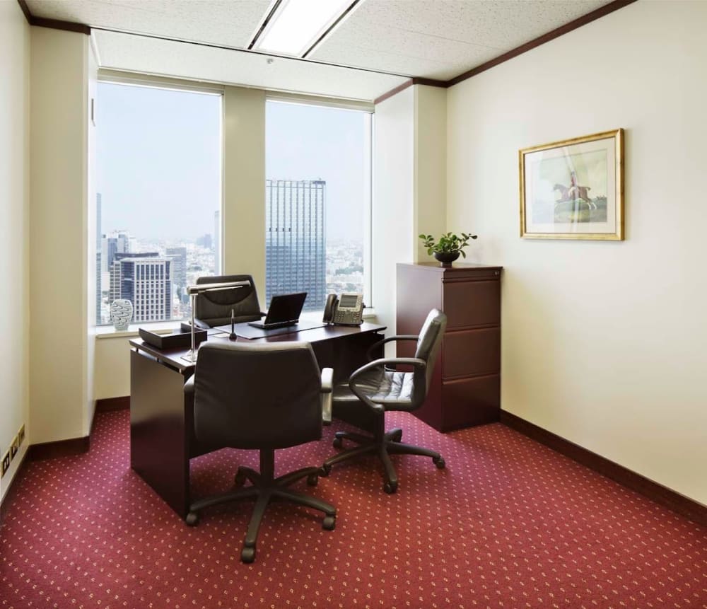 Servcorp Shinjuku Nomura Building