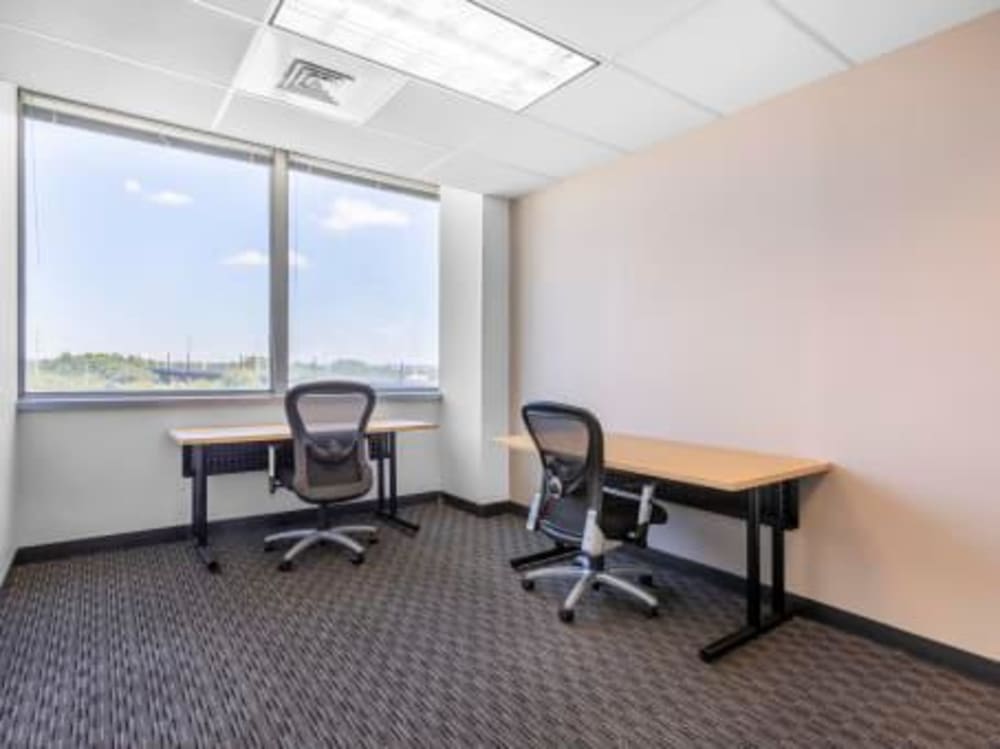 Regus International Plaza