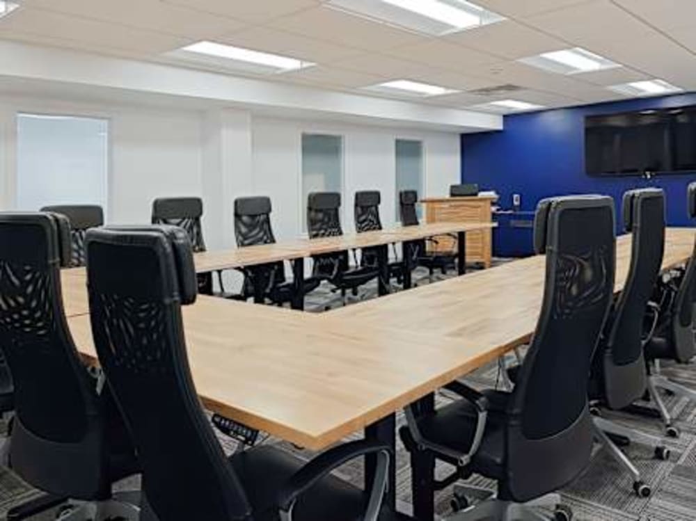 Regus Bagot St Ground- Kingston