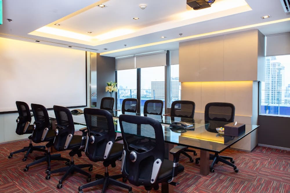 IW Office Pacific Place Bangkok