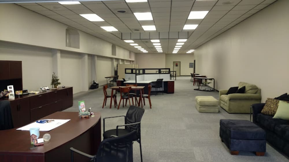 Brick and Mortar Coworking-Beatrice