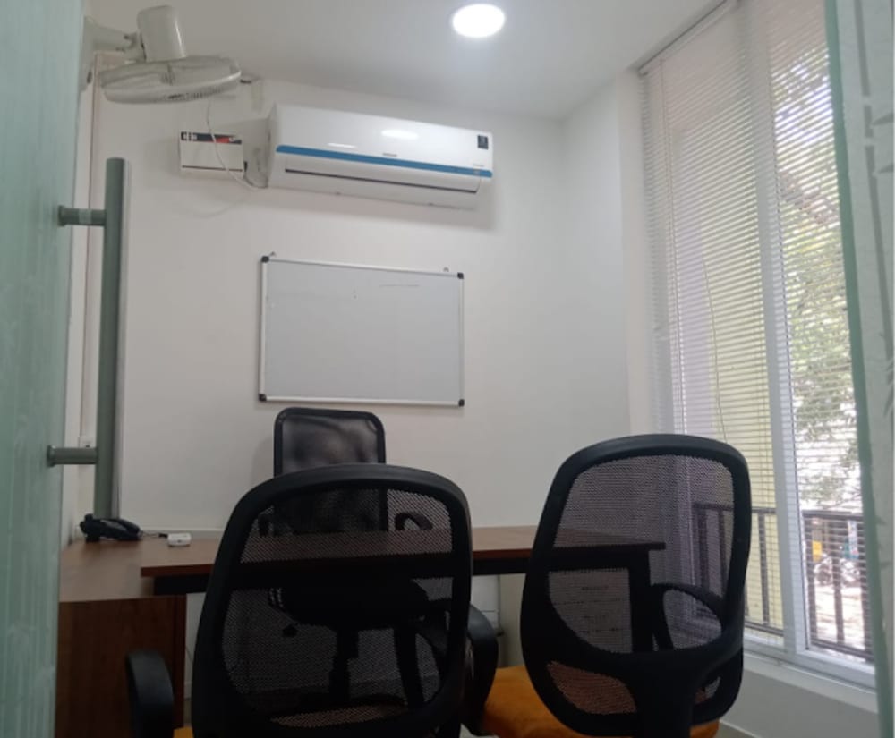 LS Squire Desking By- Chennai