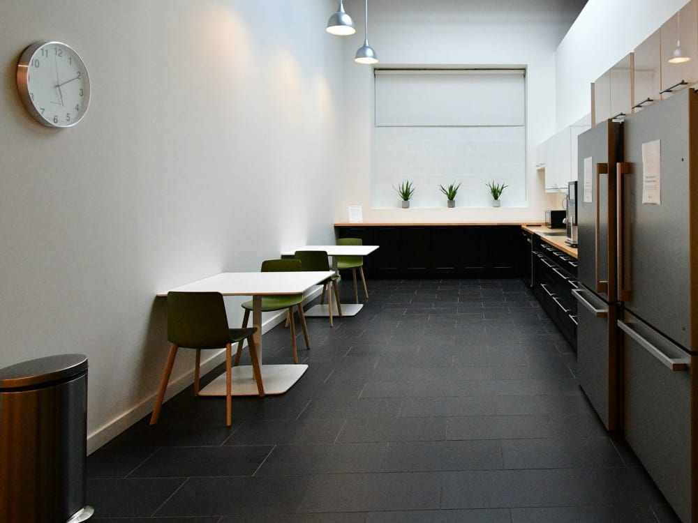 Regus 1435 NW Northrup Street