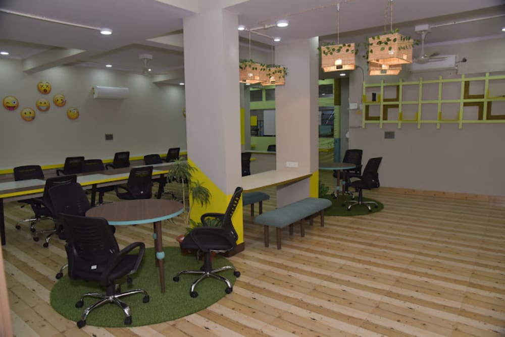 Inside the box- Jaipur