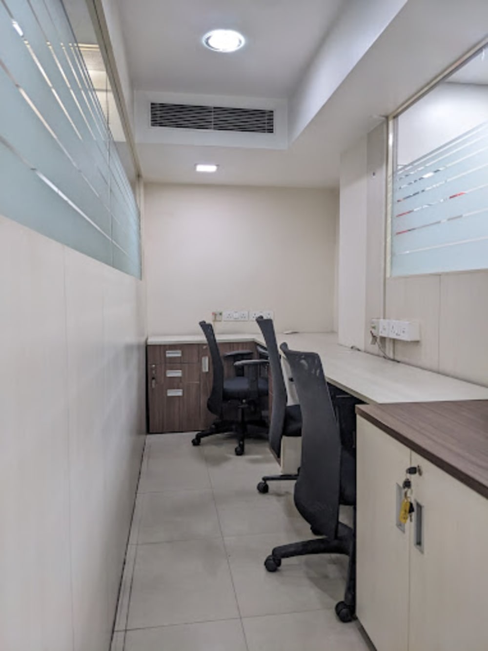 Chowringhee Court Kolkata