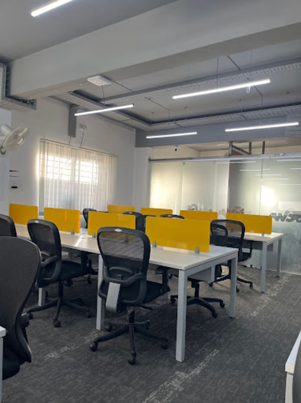 Deskhub Mahalakshmipuram Layout- Bangalore