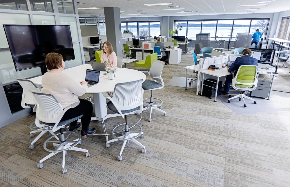 20Fathoms-Traverse Hwy