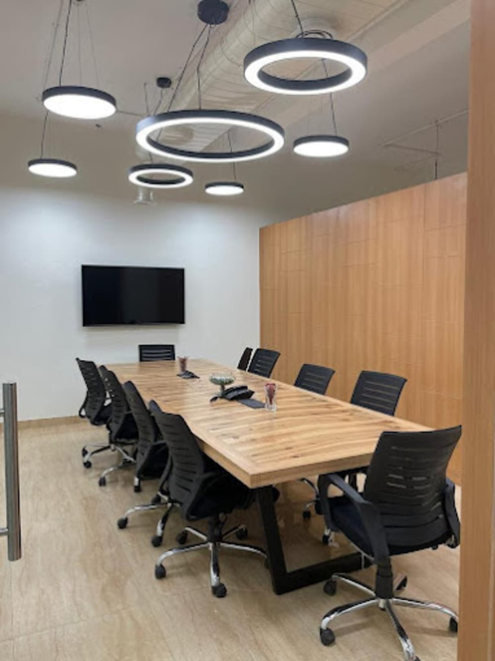 Hub & Oak Defence Colony